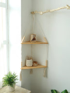 Eckregal aus Holz
