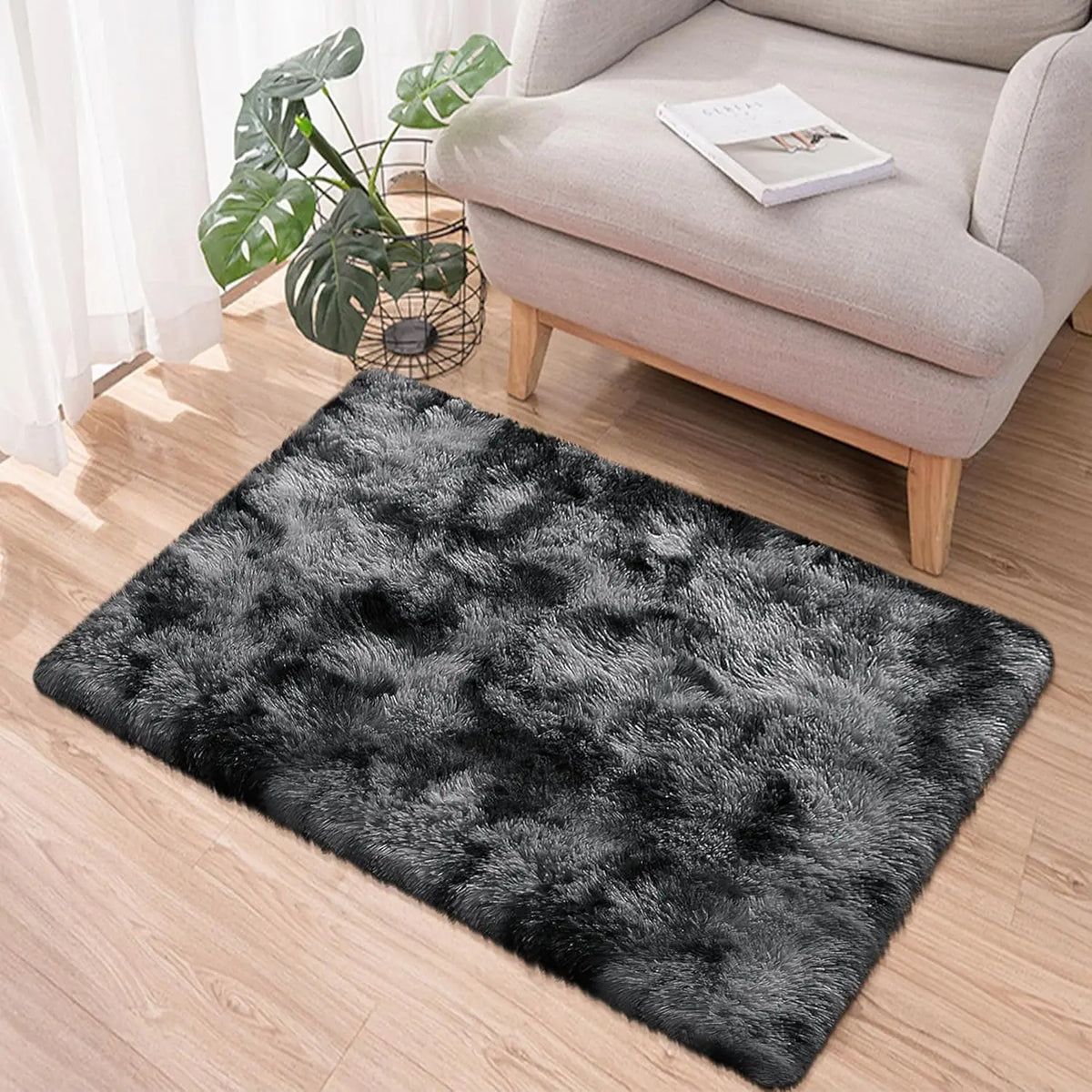 VIKAMA Silk-Wool Teppich