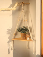 Eckregal aus Holz