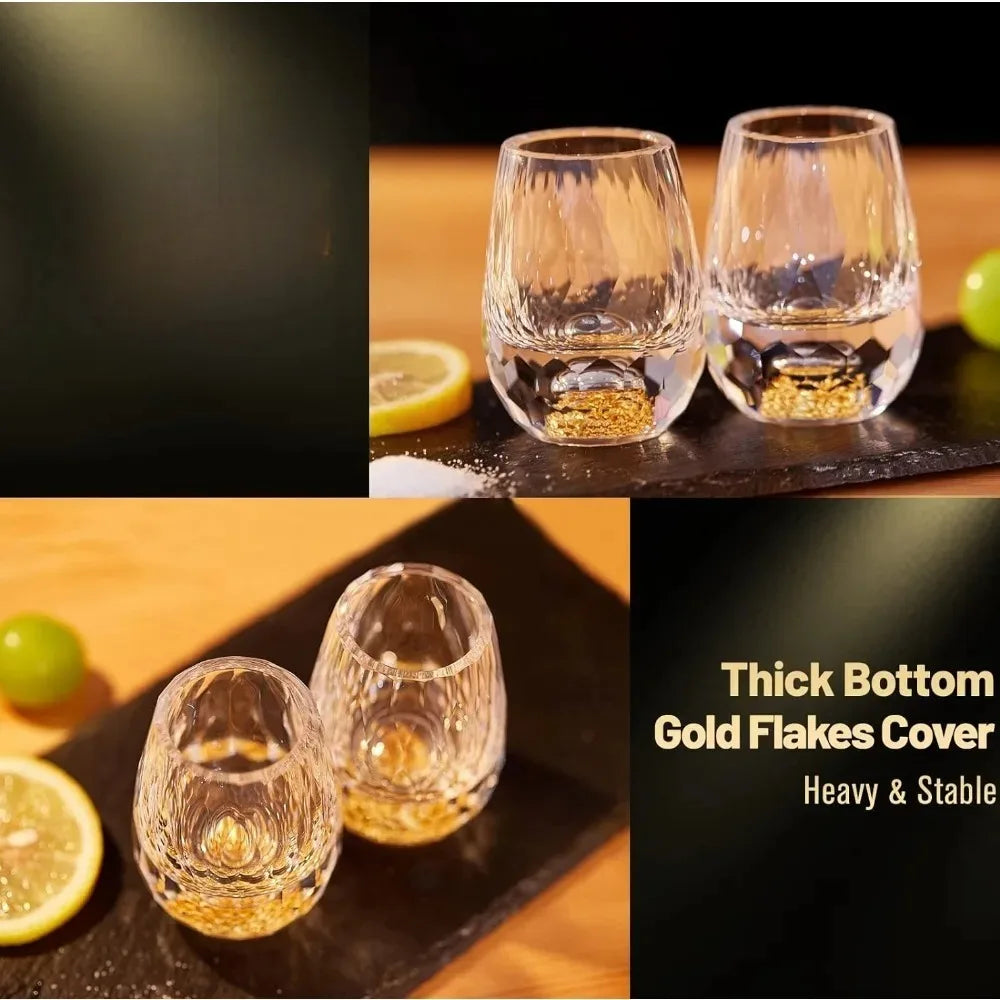 Edle Weingläser mit Goldfolien-Akzenten