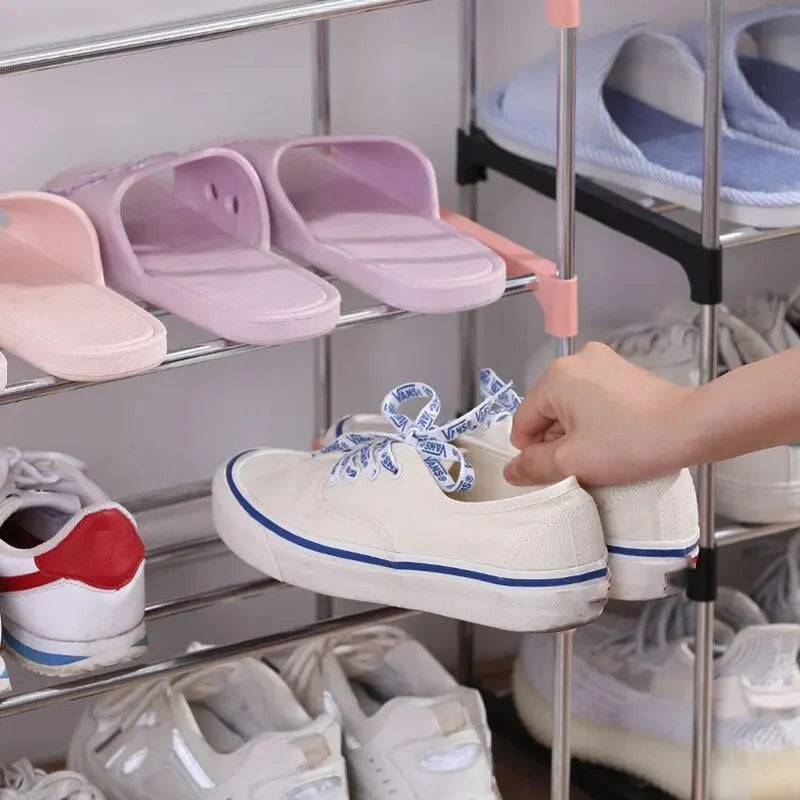 Praktisches Schuhregal mit 3-4 Ebenen