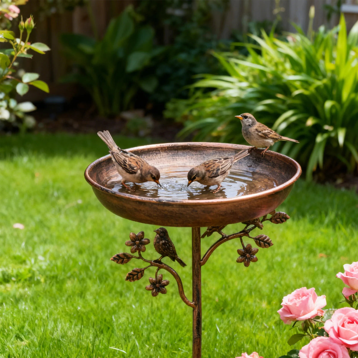 Elegante Vogeltränke