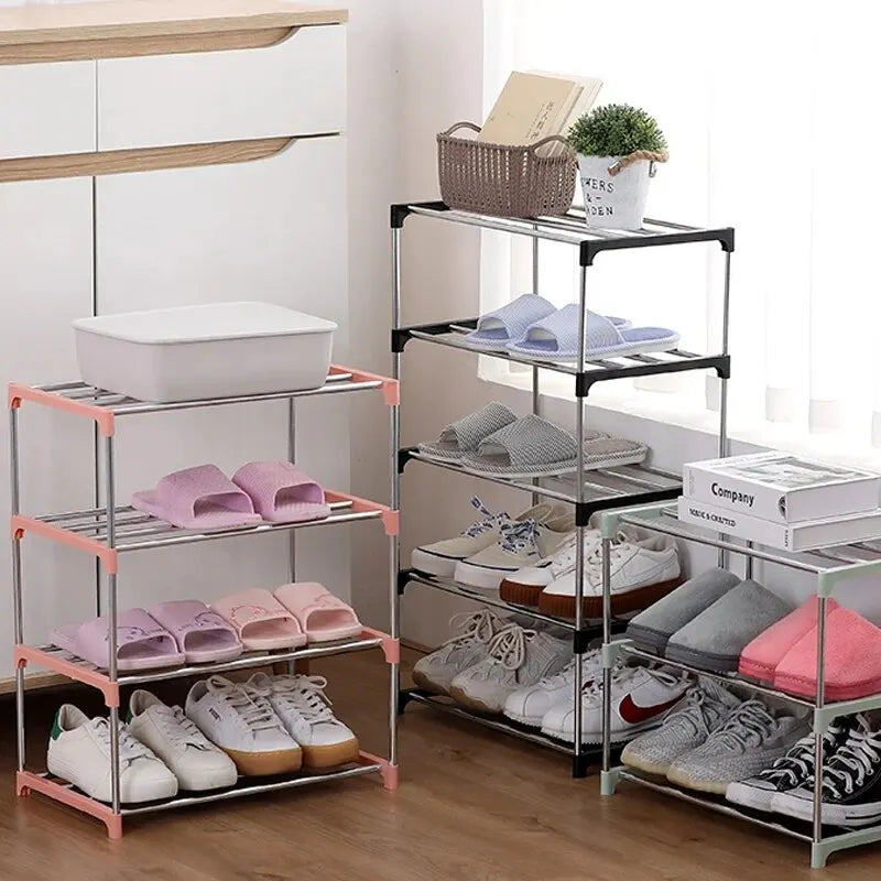 Praktisches Schuhregal mit 3-4 Ebenen