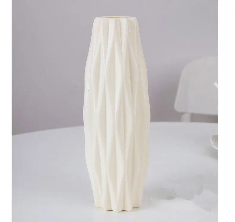 Moderner Kunststoff-Blumenvase