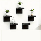 Elegante schwarze Wandregale