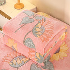 Wärmende Fleece-Decke mit Blumenmuster