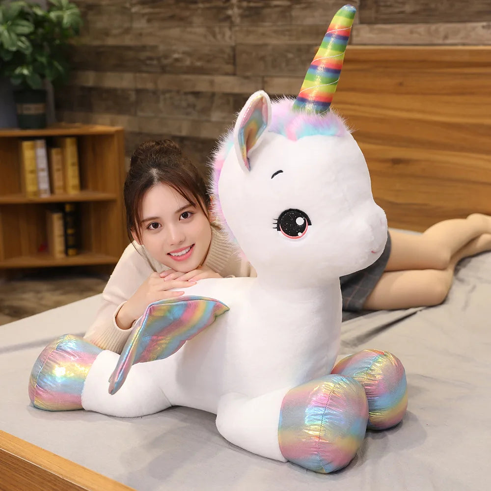 Süßes Einhorn-Plüschtier