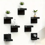 Elegante schwarze Wandregale