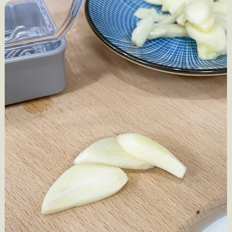 Praktisches Knoblauchpressenwerkzeug