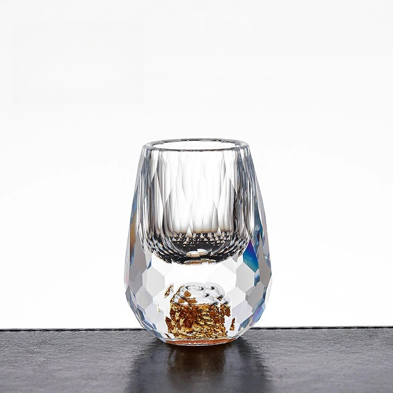 Elegantes Kristallweinglas-Set