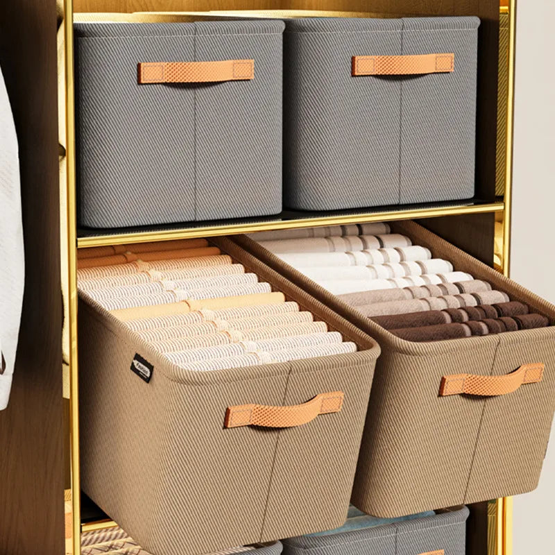 Praktischer Kleiderschrank-Organizer