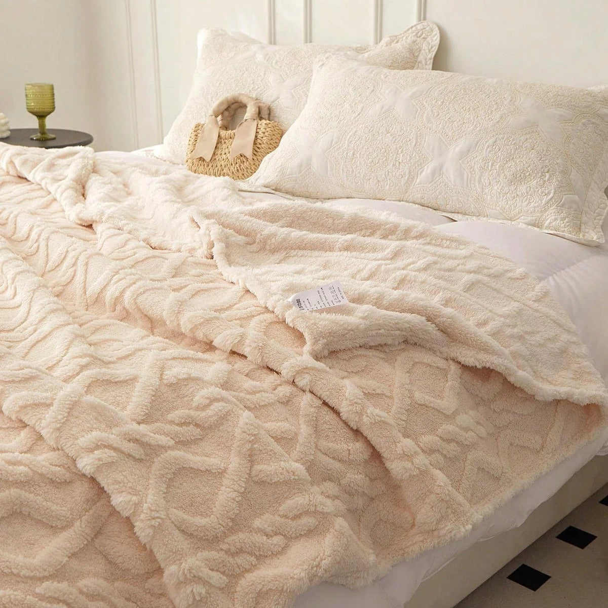Kuschelweiches Coral Fleece Tagesdecke